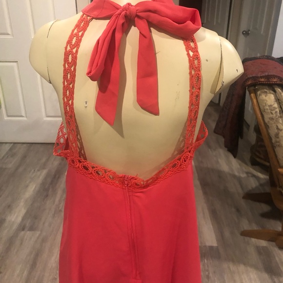 CHARLOTTE RUSSE vibrant coral dress with style. - Picture 5 of 5